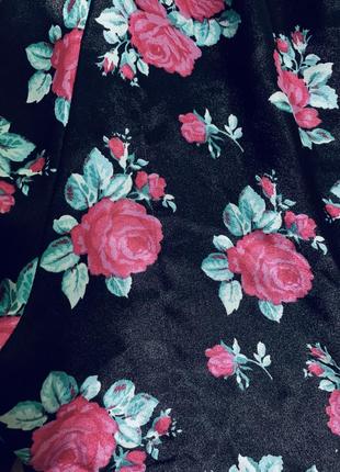 Піжама / костюм для дому та сну: чорна футболка, майка і атласні штани в трояндочки, 8/366 фото