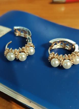 Сережки у позолоті з перлами.1 фото