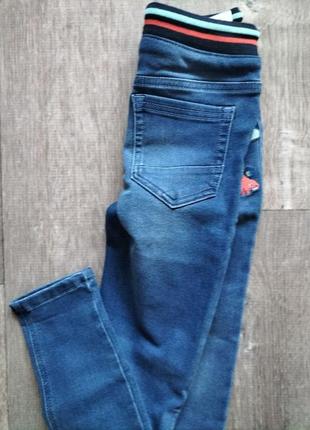 Новые джинсы на 6-7 лет4 фото