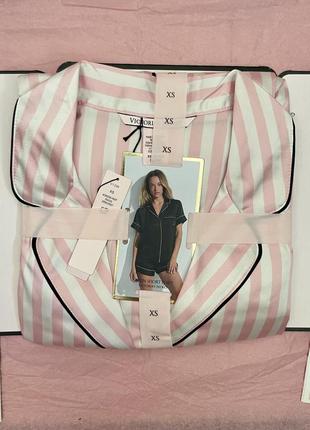Сатинова піжама у рожеву смужку victoria's secret satin short pajama set pink stripe оригінал5 фото