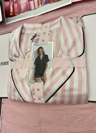 Сатинова піжама у рожеву смужку victoria's secret satin short pajama set pink stripe оригінал8 фото