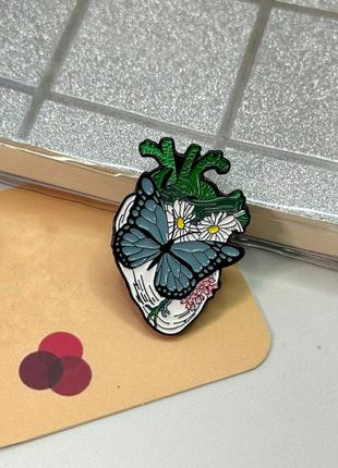Значок / пин / металлический природа и сердце