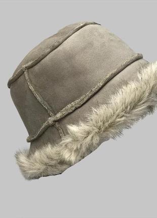 Зимова шапка відро зі штучного хутра1 фото