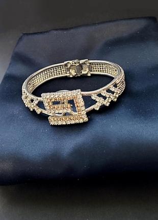 Шикарный серебристый винтажный браслет с символом g, кристаллы, англия.4 фото