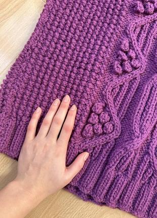 Вязаная жилетка ручная работа