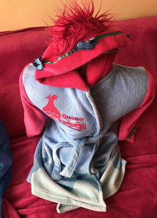 Халат мягусенький размер 9-10 р, 134-140 см. trolls