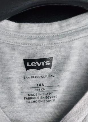 Жіноча футболка levi's4 фото