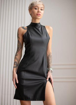 Короткое кожаное платье с разрезом мини платье из экокожи чёрное короткое платье экокожа6 фото