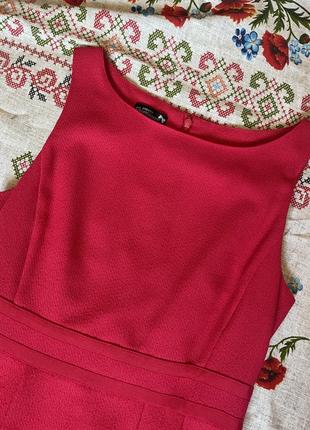 Красное платье по фигуре новогоднее яркое платье распродажа1 фото