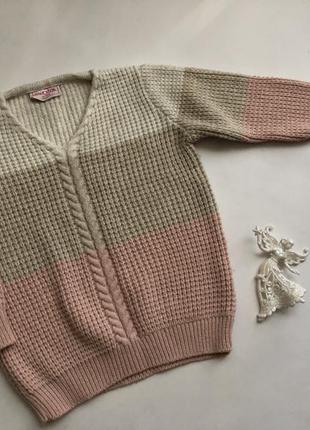 Плетеная теплая кофта для девочки 4 года в пастельных тонах4 фото