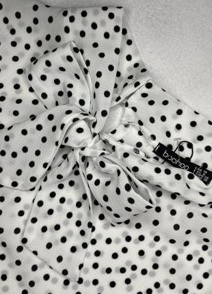 Блуза в горошек boohoo