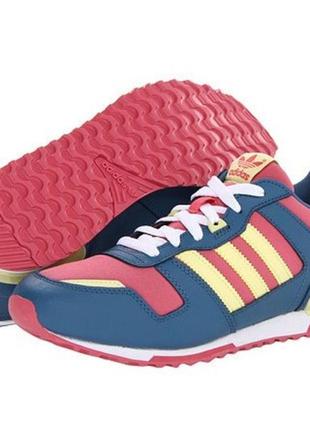 Кроссовки adidas zx700