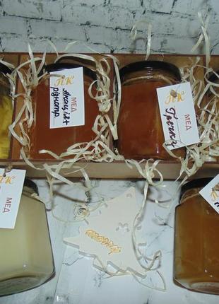 Подарунковий набір з меду у дерев`яній коробці6 фото
