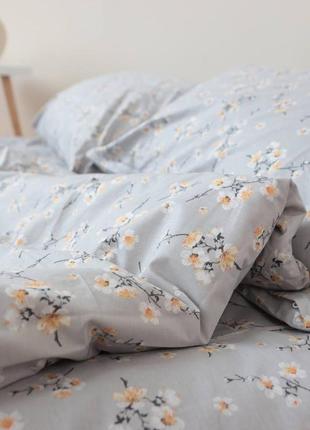 Хлопковое серое постельное белье ранфорс цветочный