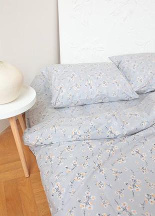 Хлопковое серое постельное белье ранфорс цветочный4 фото