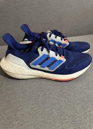 Кроссовки adidas ultraboost