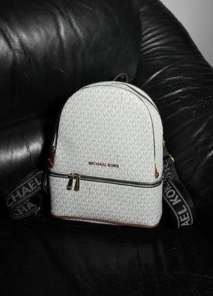 Женский рюкзак премиум качества в брендовом стиле7 фото