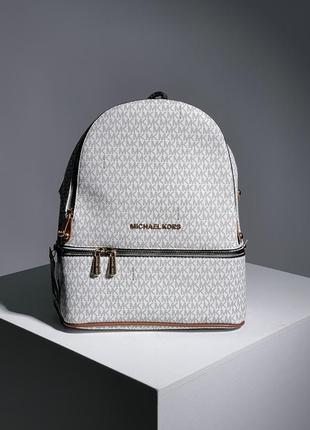 Женский рюкзак премиум качества в брендовом стиле