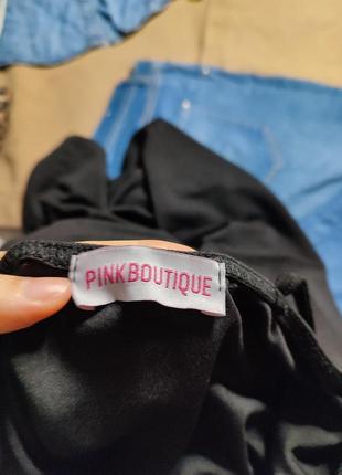 Pink boutique платье черное на бретельках с вырезом на груди по фигуре карандаш футляр миди4 фото