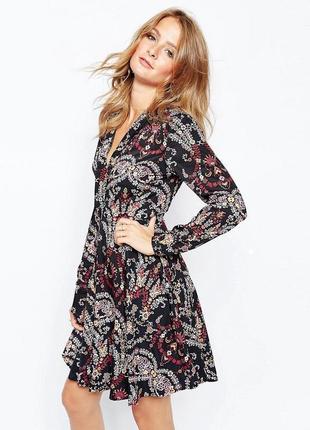 Платье чорное в цветочный принт с длинным рукавом черное белое бордо на завязках
