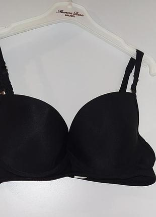 Бюстгальтер черный гладкий