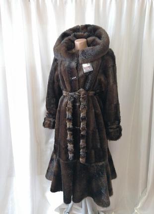 Шуба з капюшоном нижче коліна розмір 56-58
