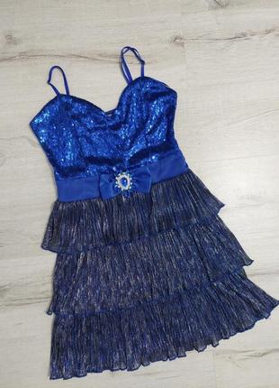 Праздничное платье с люрексом и пайетками