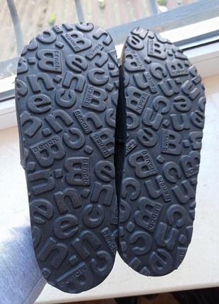 Оригинальные шлепанцы bench