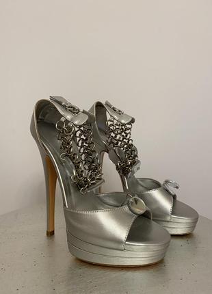 Босоножки casadei 35р. оригинал! стелька 22см.