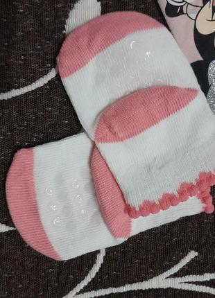 Лосини бавовняні з шкарпетками на дівчинку 3-6 місяців, фірми primark (disney)5 фото