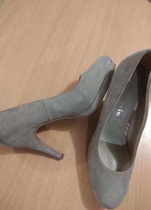 Продам замшевые туфли на высоком каблуке 41 размера бренд tamaris3 фото