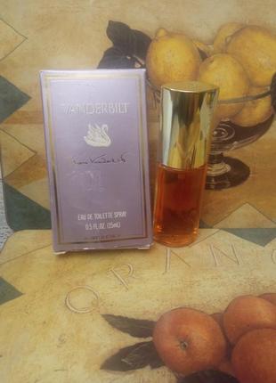 Продам винтажную туалетную воду от gloria vanderbilt 15ml