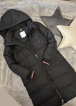 Пуховик оверсайз зимовий довгий tommy hilfiger, розмір xs-s. оригінал