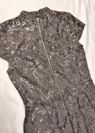 Нарядное кружевное платье с пайетками5 фото