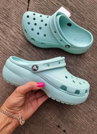 Зручні,  оригінал  сабо на платформі crocs classic platform