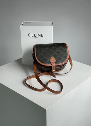 Женская сумка celine medium folco bag in triomphe canvas and calfskin tan