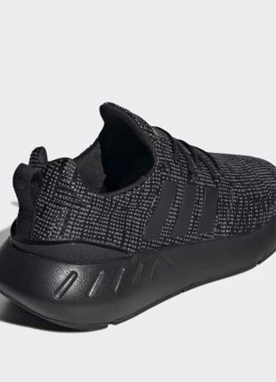 Кросівки adidas swift run 224 фото