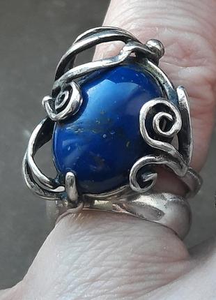 Дизайнерский мельхиоровый посеребренный узорчатое кольцо с очень красивым естественным ляпис лазуритом9 фото