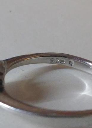 Кольцо серебро 925 пробы.5 фото