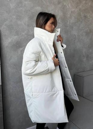 Стильна та тепла зимова біла сучасна куртка з поясом 20242 фото