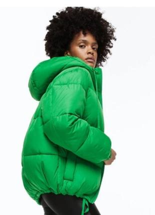 Зеленая зимняя куртка с капюшоном h&amp;m2 фото