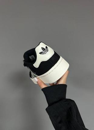 Крутые женские кроссовки adidas campus black leopard premium чёрные с леопардовым принтом5 фото