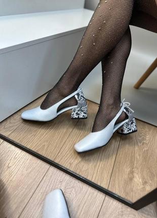Эксклюзивные туфли из итальянской кожи женские белые3 фото