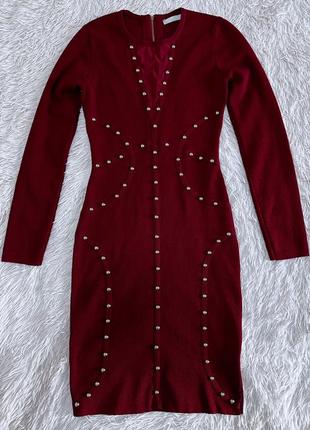 Бандажное бордовое платье allyson с бусинами3 фото