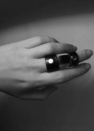 Кільце з натуральної шкіри ручної роботи. кольору