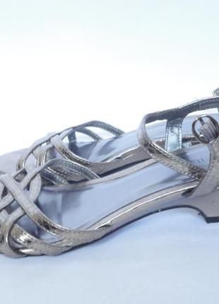 Босоножки бренд р.37