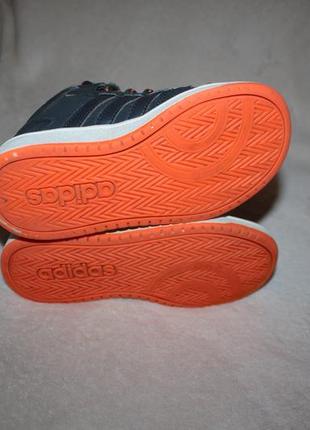 Кросівки фірми adidas 28 розміру за устілкою 18 см.7 фото