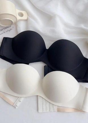 Безшовний бюстгальтер-анжеліка з антиповзаючими смугами. чашка: в.