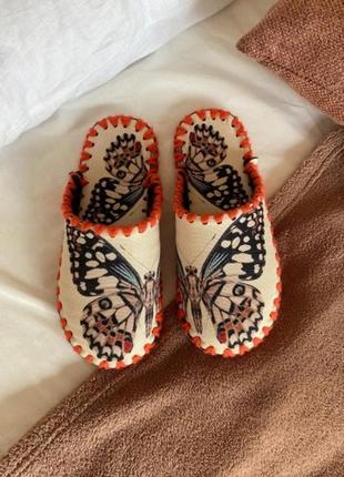 Фетровые теплые тапки тапочки ручной работы