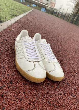 Оригинальные кроссовки adidas originals gazelle р40/26см,ne cortez london samba4 фото